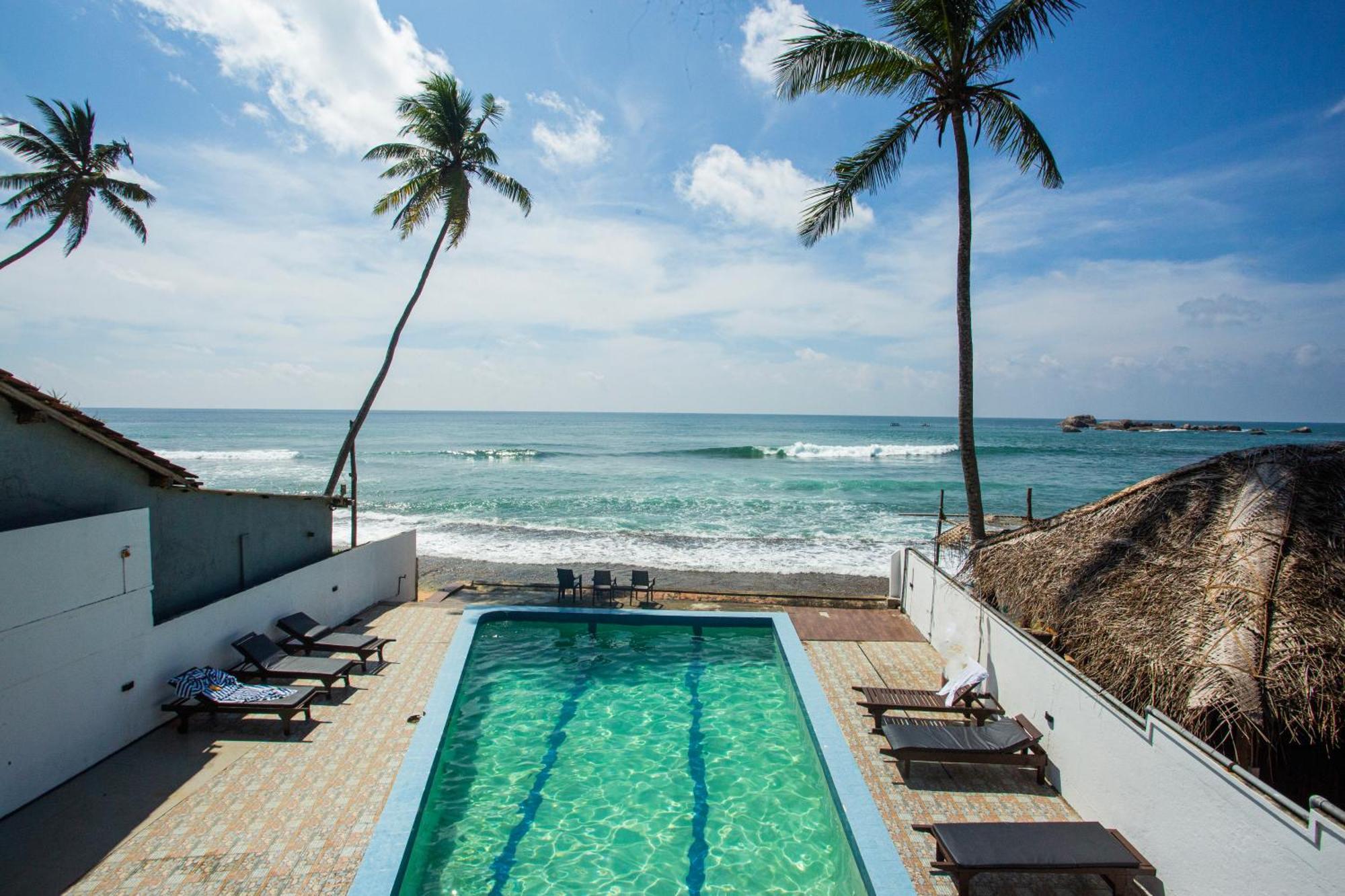 Lucky Seven Hikkaduwa Hotel ภายนอก รูปภาพ