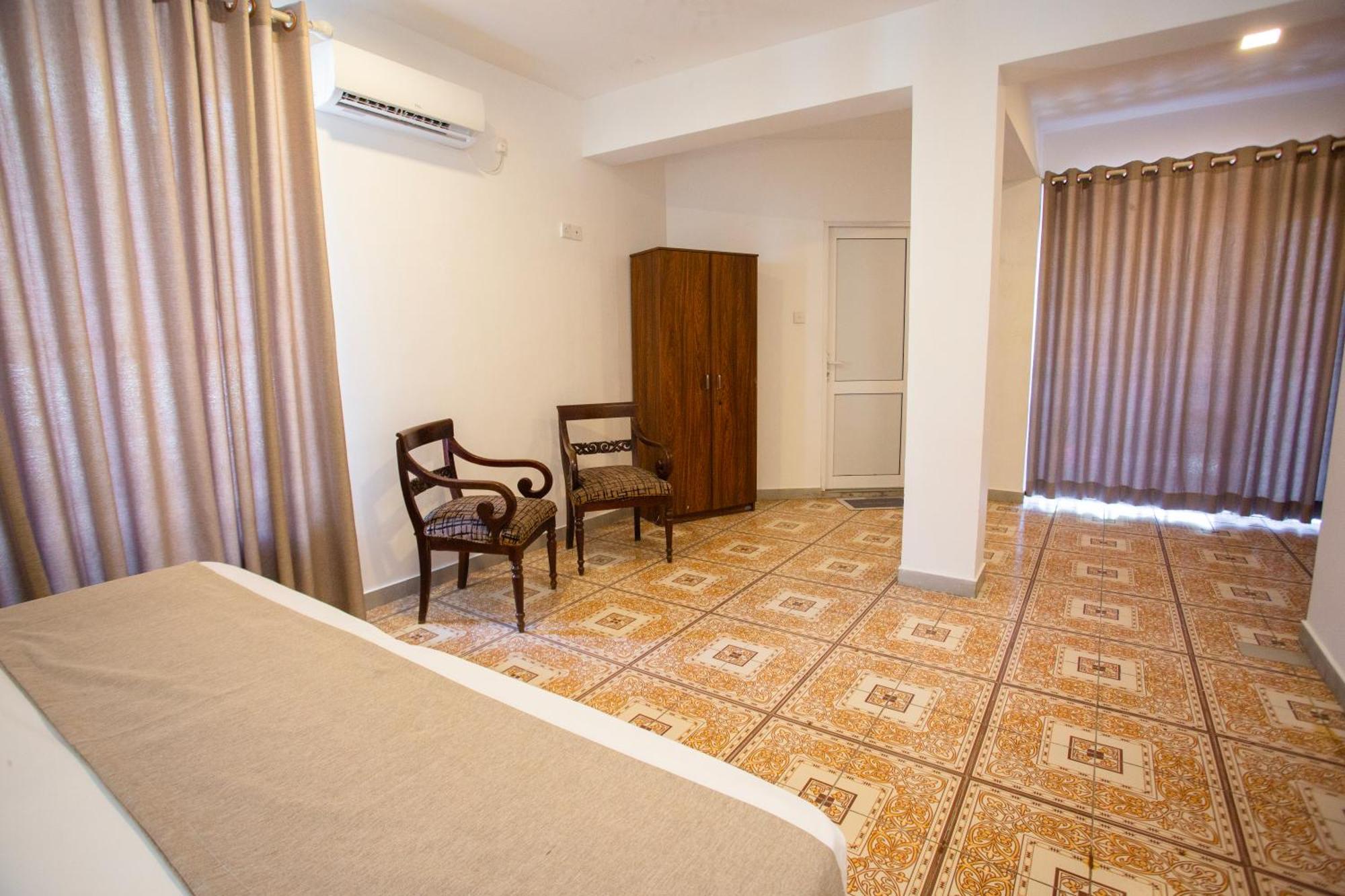Lucky Seven Hikkaduwa Hotel ภายนอก รูปภาพ