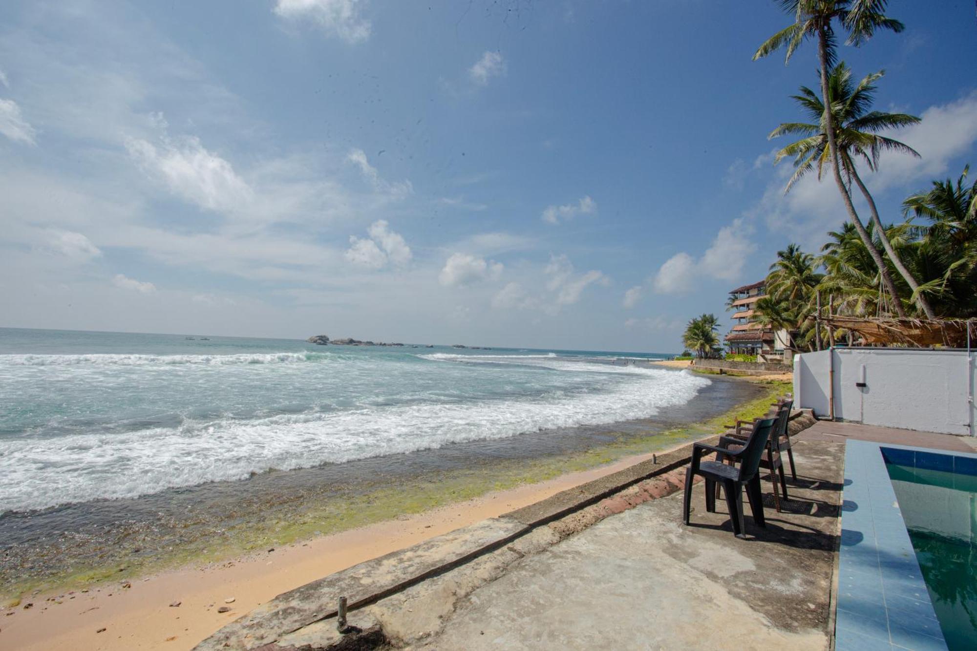 Lucky Seven Hikkaduwa Hotel ภายนอก รูปภาพ