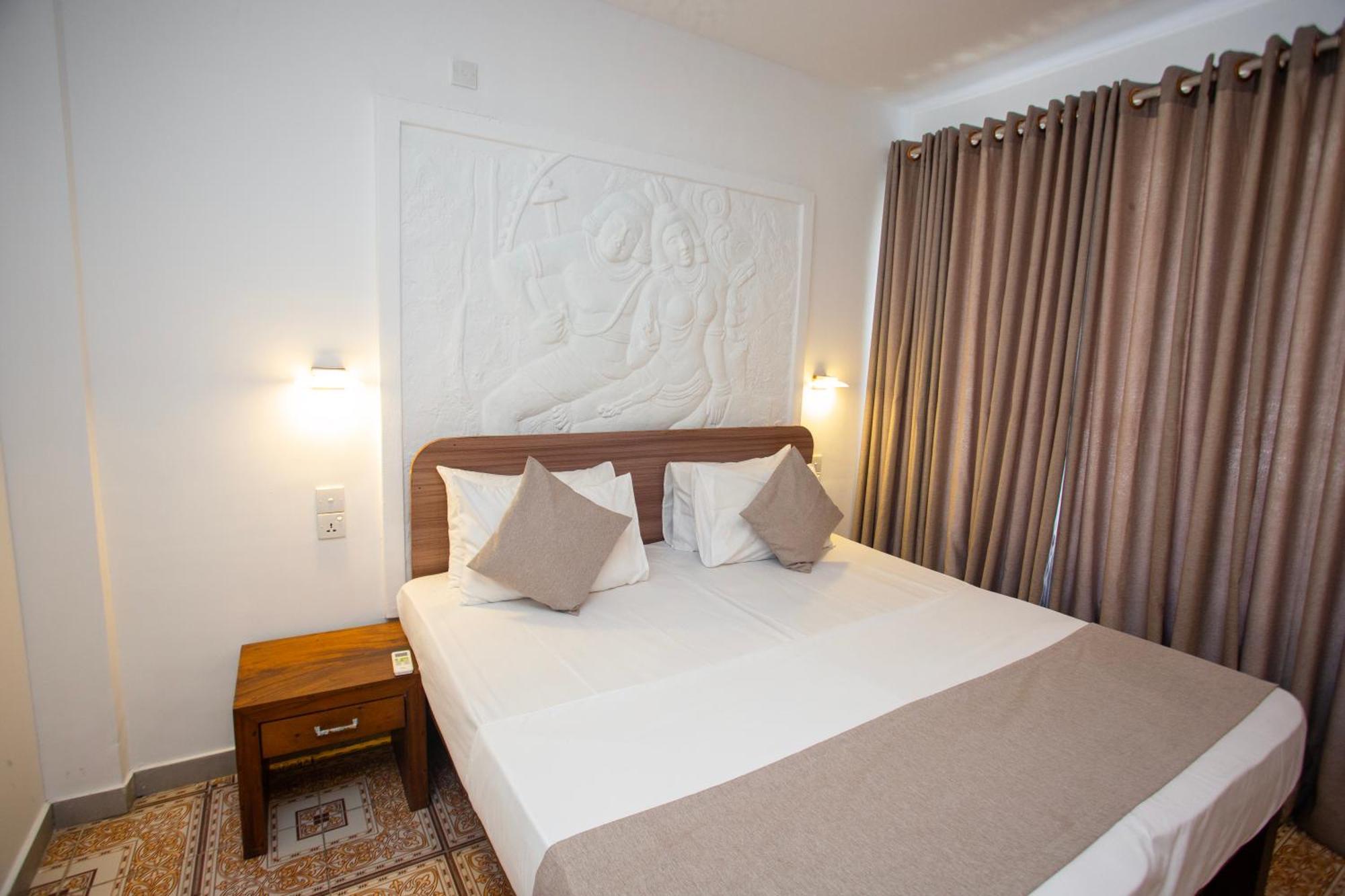 Lucky Seven Hikkaduwa Hotel ภายนอก รูปภาพ
